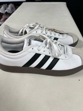 adidas gazelle silver green womens Adidas Men's Samba OG Cloud White / Cloud White / Gum Low Top Sneakers